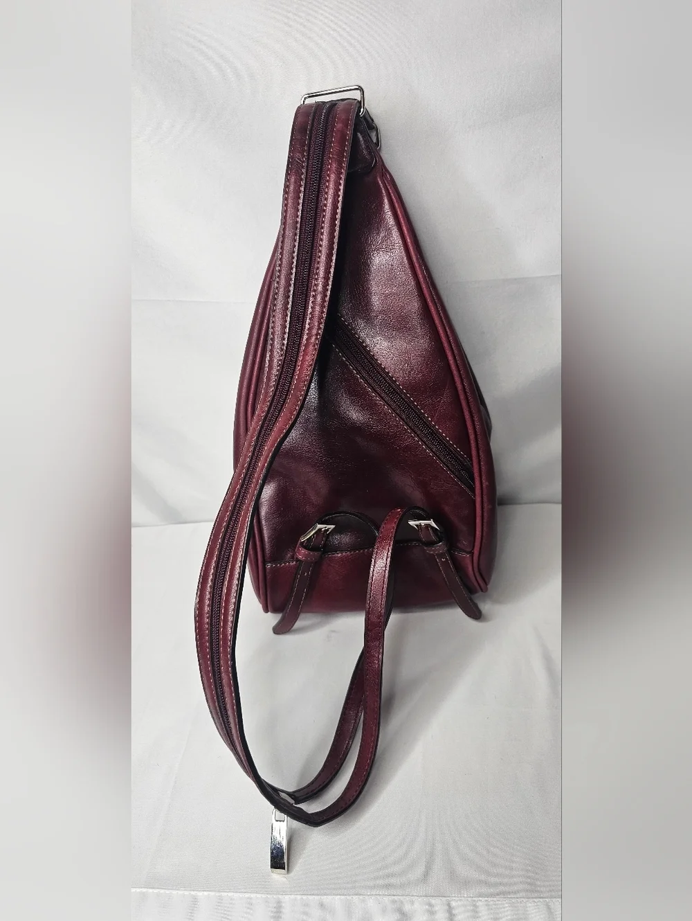 Rina Rich Burgundy Leather Teardrop Sling Backpack Convertible Zipper Strap Bag